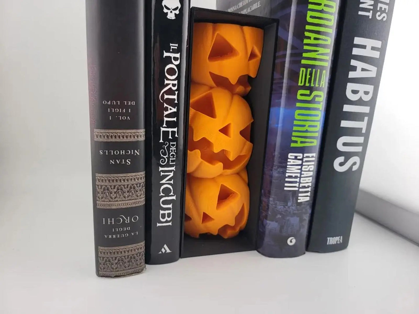 Pumpkin Patch Book Nook - Spooky Halloween Bookshelf Decor Precurs0rPrints