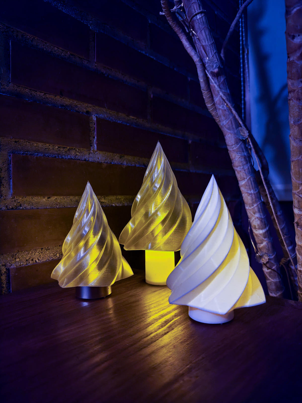 Kiki Spiral Christmas Tree Lamp - Modern LED Holiday Decor