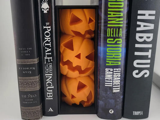 Pumpkin Patch Book Nook - Spooky Halloween Bookshelf Decor