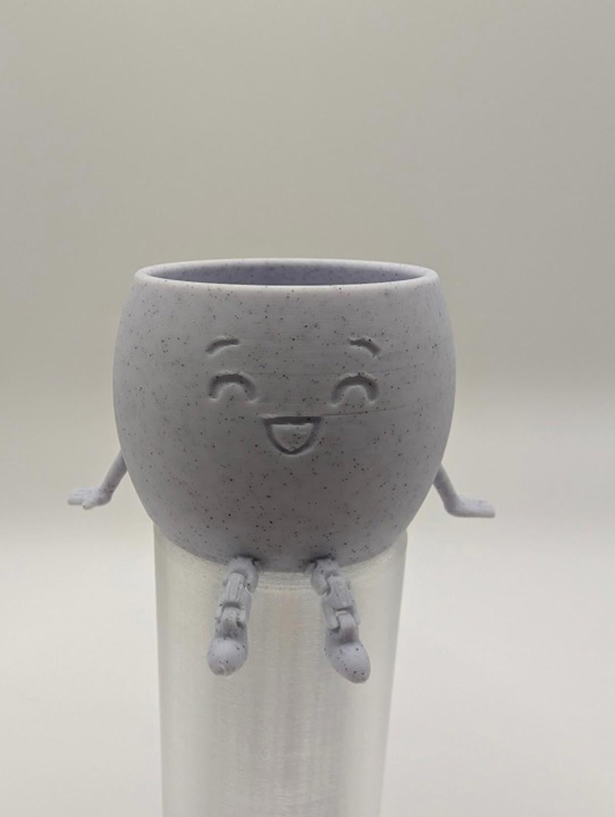 Planter Buddy – Articulated Pot with Dangling Legs and Smiling Face - 3D Printed
